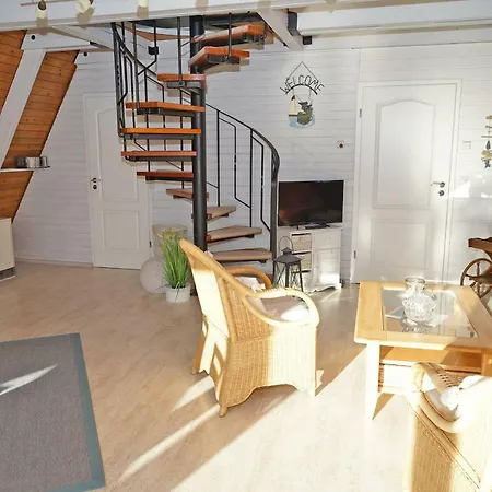 Zeltdachhaus Mit Grosser Terrasse Dom wakacyjny